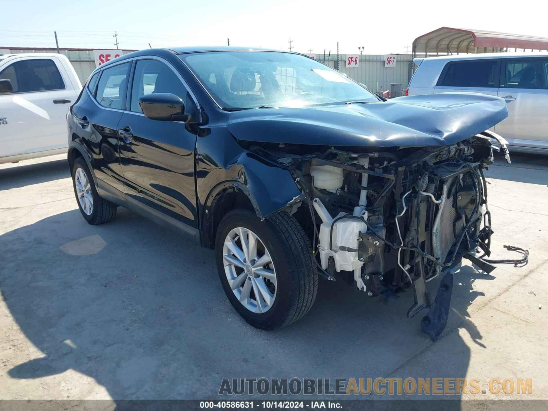 JN1BJ1CP1JW162595 NISSAN ROGUE SPORT 2018