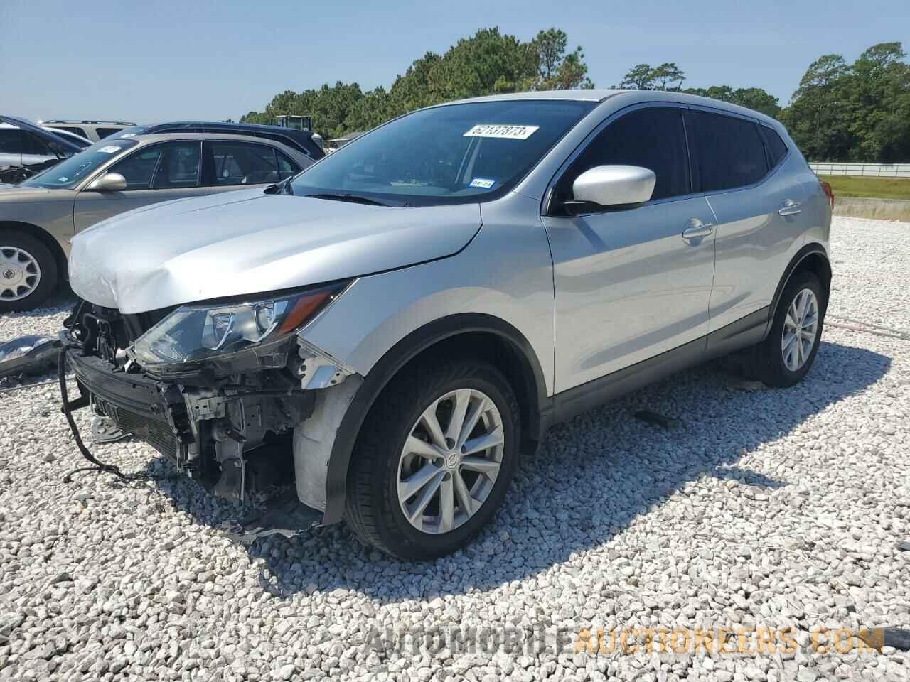 JN1BJ1CP1JW185231 NISSAN ROGUE 2018