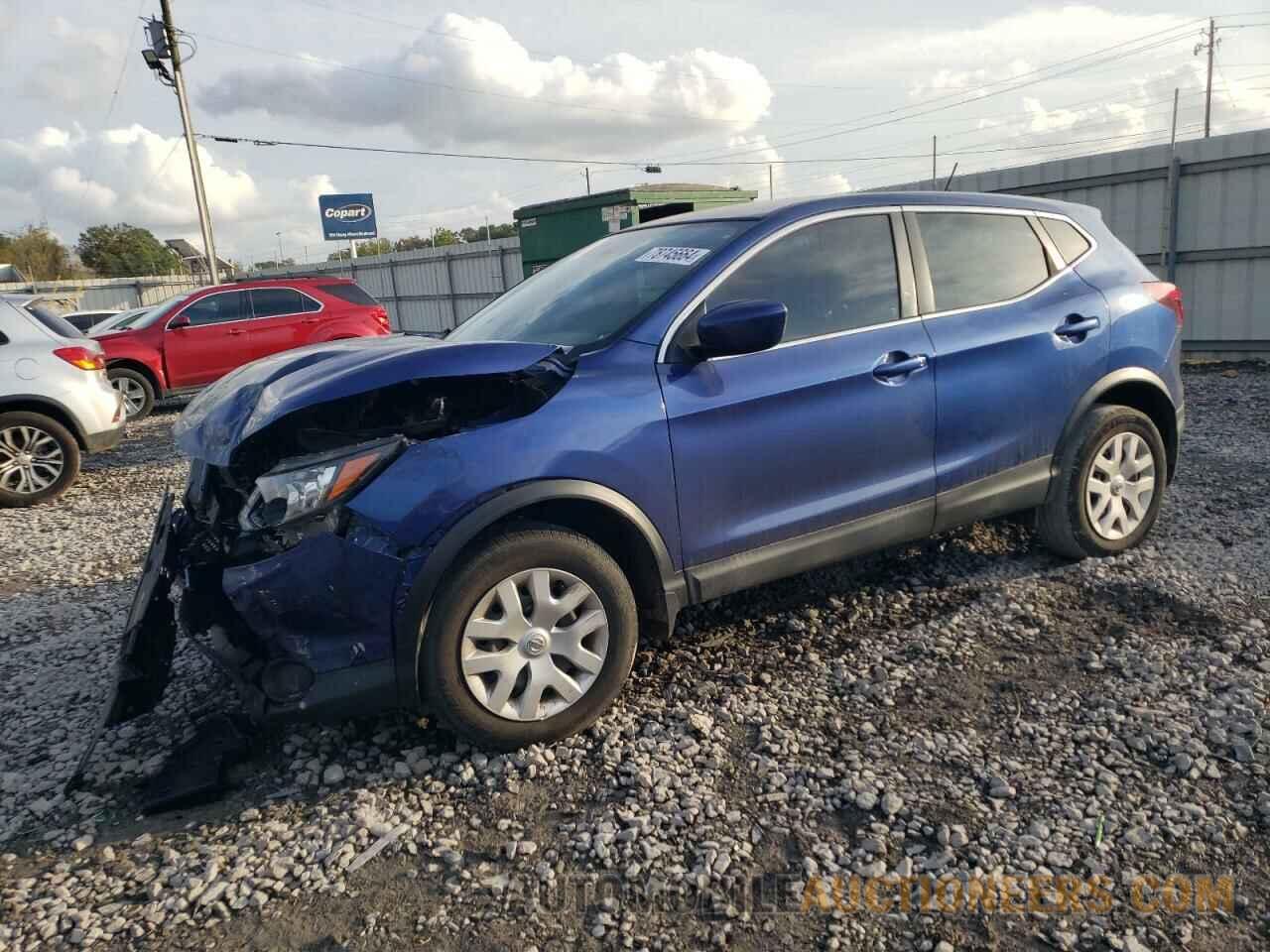 JN1BJ1CP1JW187447 NISSAN ROGUE 2018