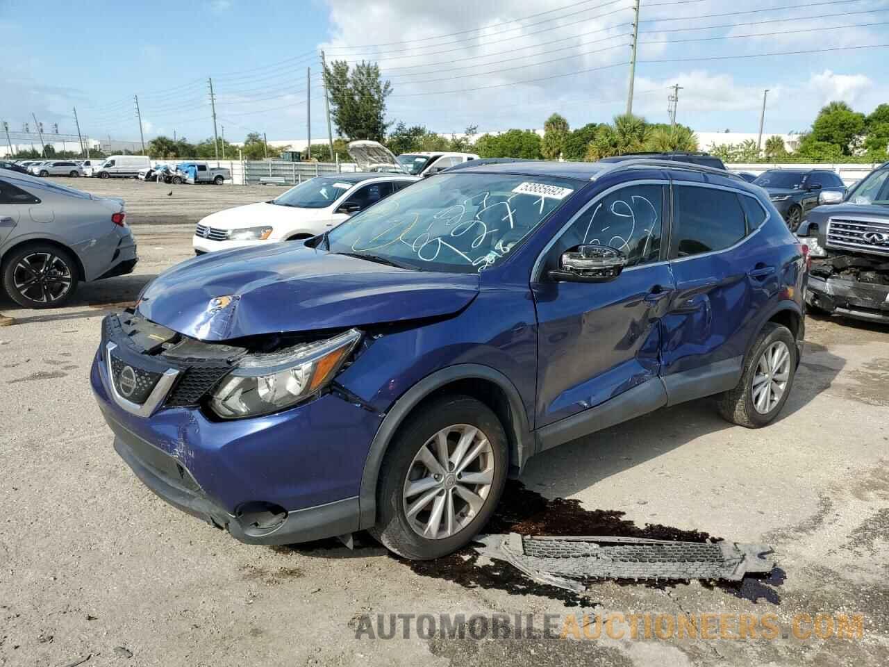 JN1BJ1CP1JW189277 NISSAN ROGUE 2018