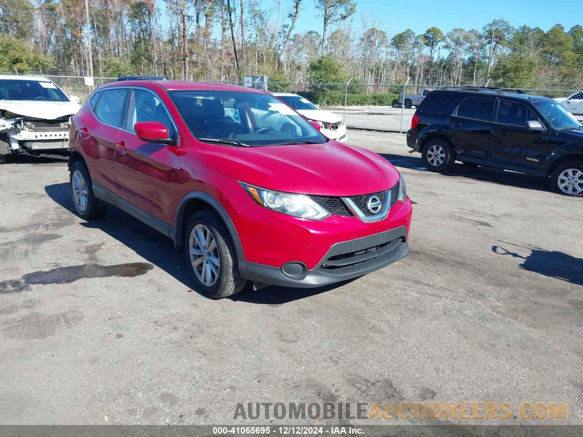 JN1BJ1CP2HW019164 NISSAN ROGUE SPORT 2017