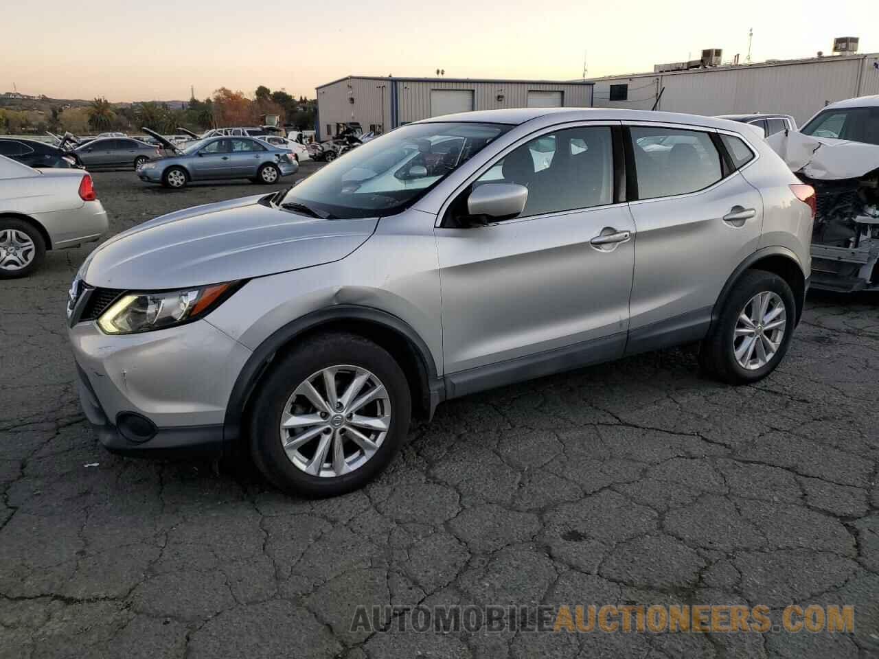 JN1BJ1CP2HW022503 NISSAN ROGUE 2017