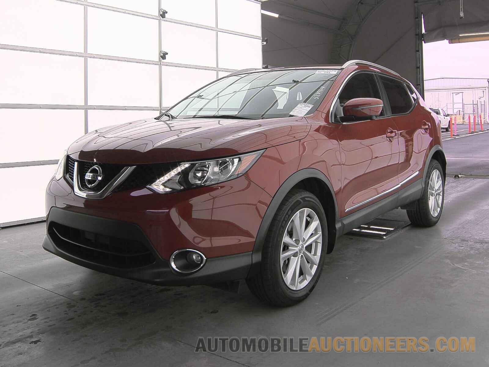 JN1BJ1CP2HW031556 Nissan Rogue Sport 2017