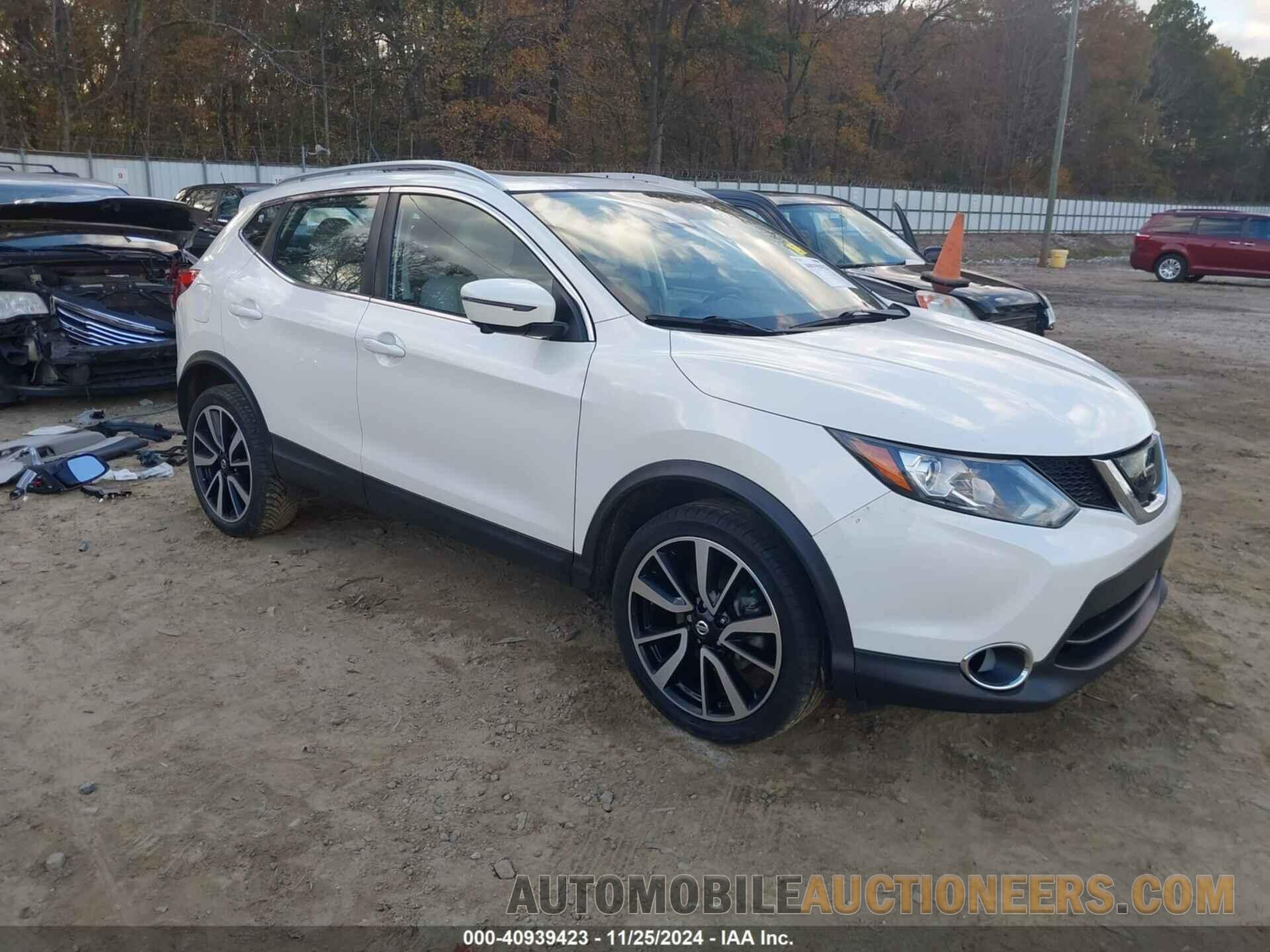 JN1BJ1CP2HW031590 NISSAN ROGUE SPORT 2017