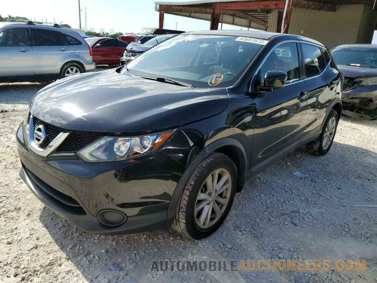 JN1BJ1CP2JW101353 NISSAN ROGUE 2018