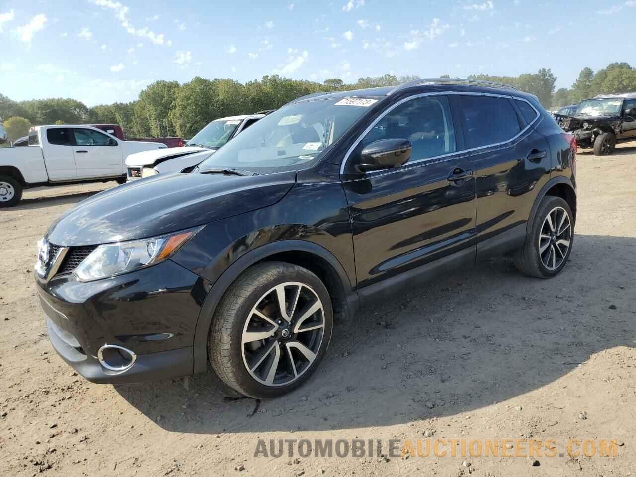 JN1BJ1CP2JW104656 NISSAN ROGUE 2018