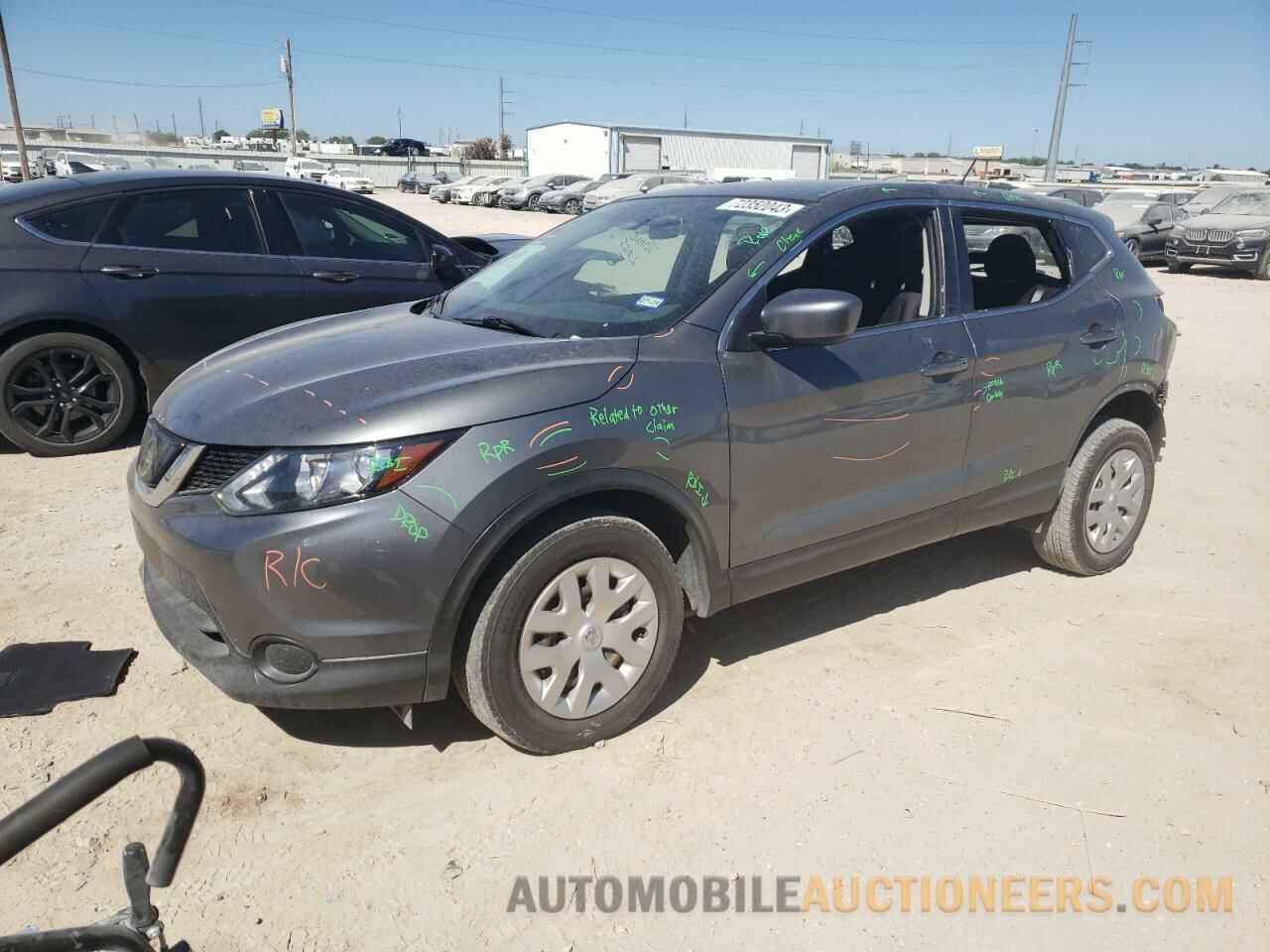 JN1BJ1CP2JW156062 NISSAN ROGUE 2018