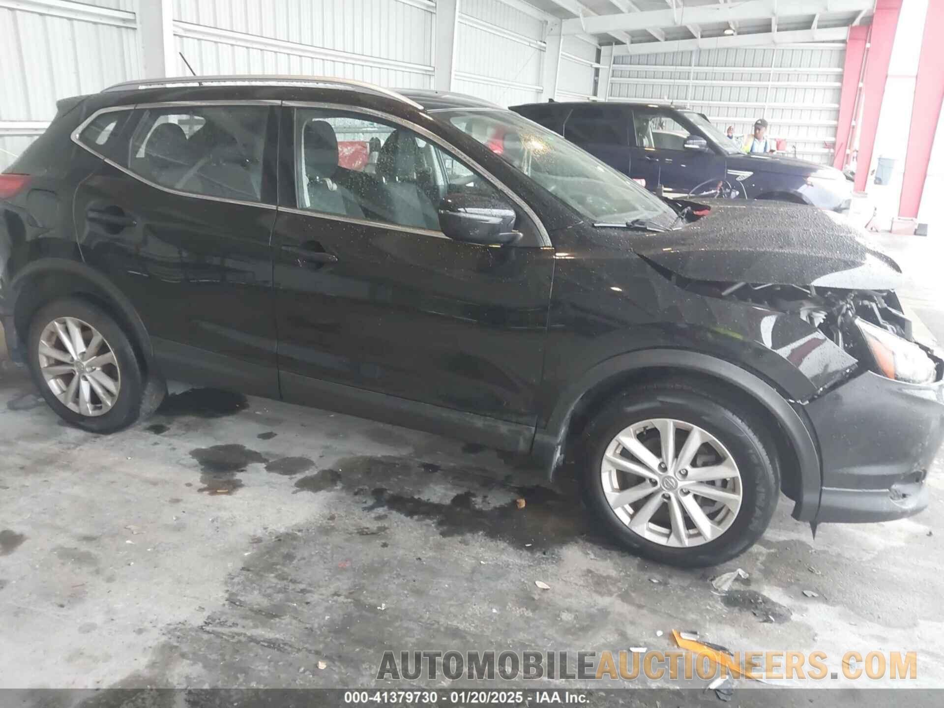 JN1BJ1CP2JW161116 NISSAN ROGUE SPORT 2018