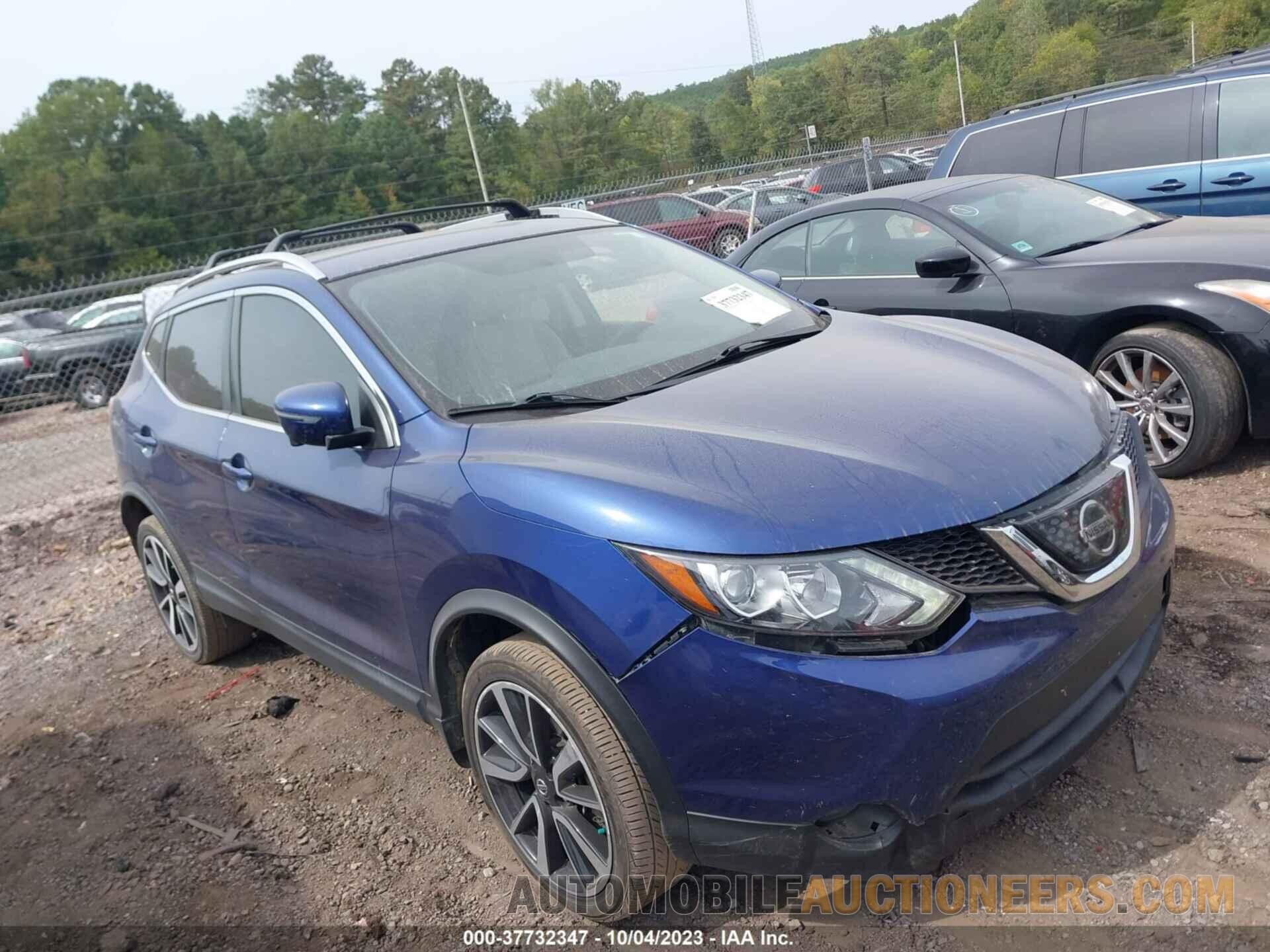 JN1BJ1CP2JW162332 NISSAN ROGUE SPORT 2018