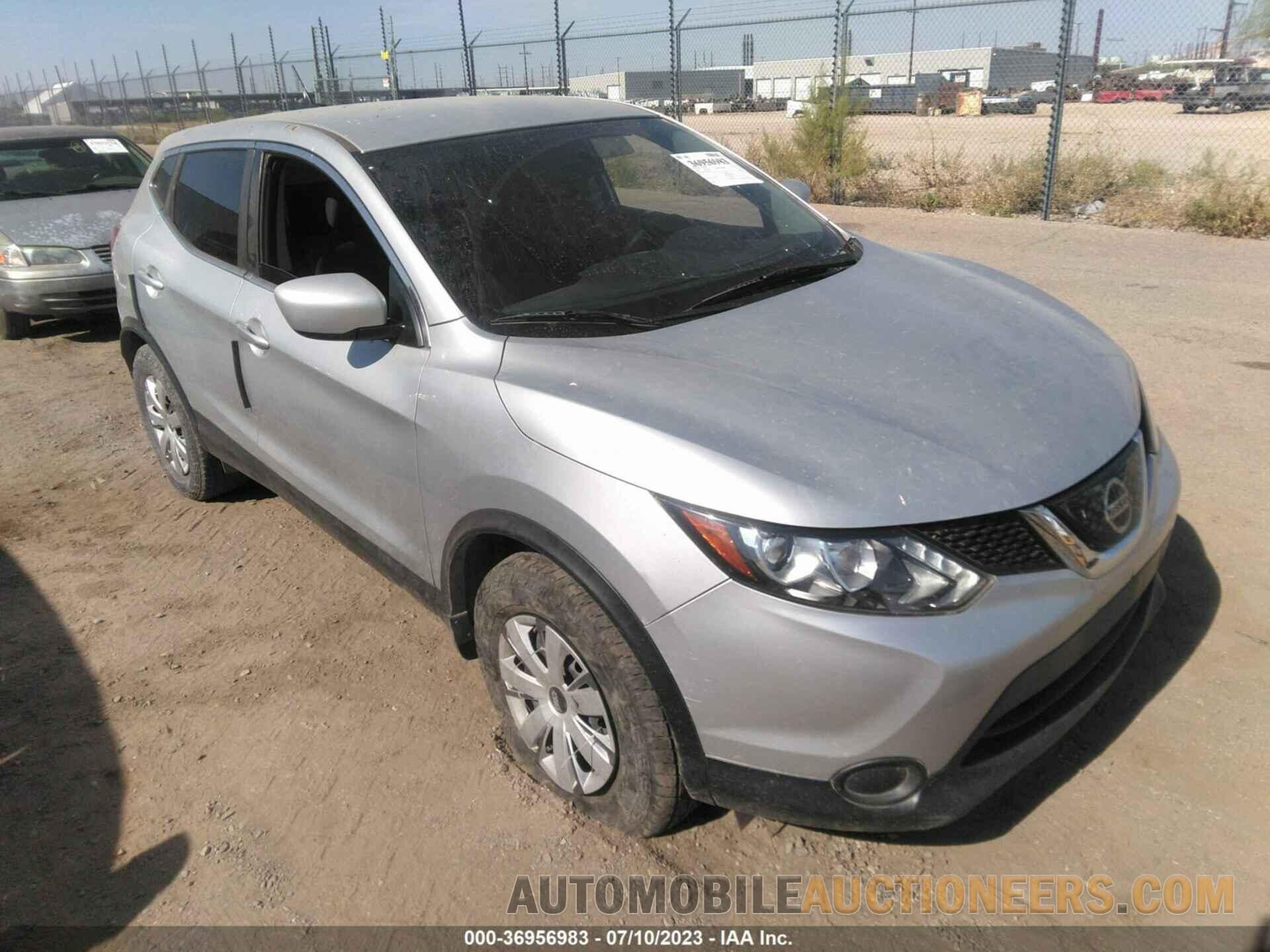 JN1BJ1CP2JW187070 NISSAN ROGUE SPORT 2018