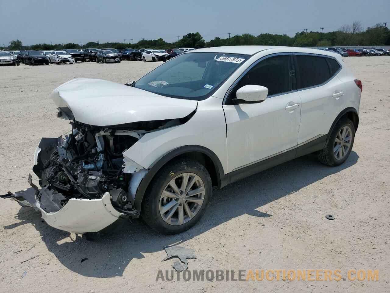 JN1BJ1CP2JW189448 NISSAN ROGUE 2018