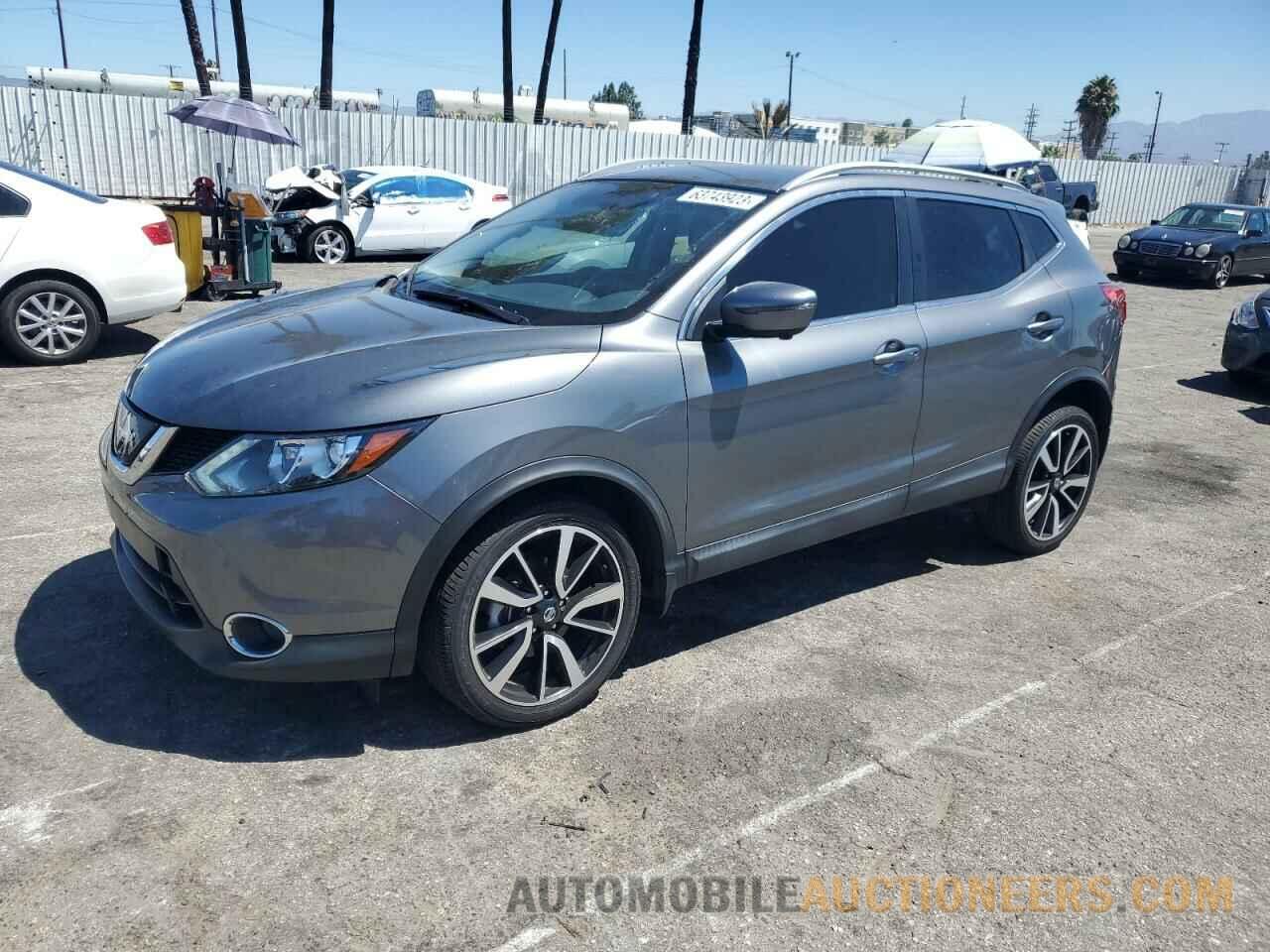 JN1BJ1CP2JW192995 NISSAN ROGUE 2018