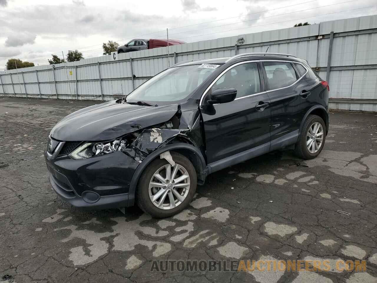 JN1BJ1CP2JW193712 NISSAN ROGUE 2018