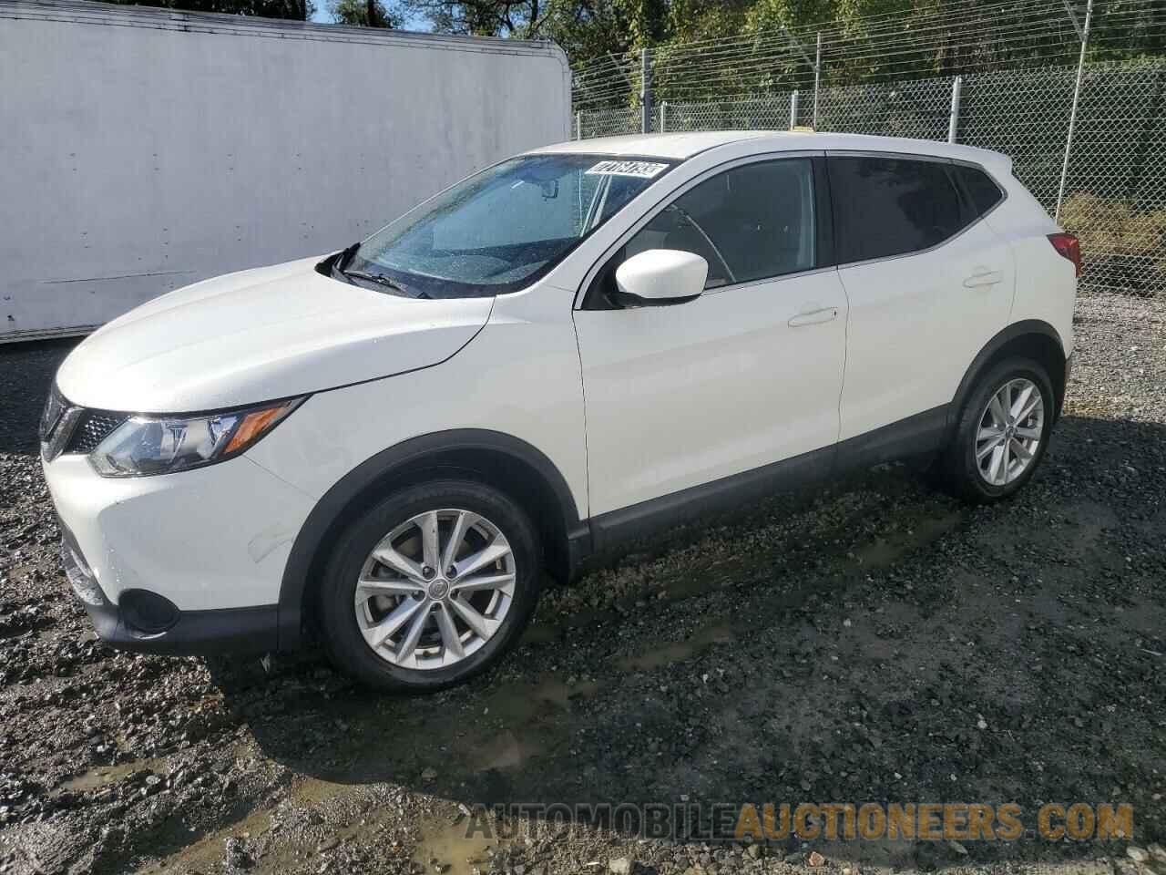 JN1BJ1CP2JW195394 NISSAN ROGUE 2018