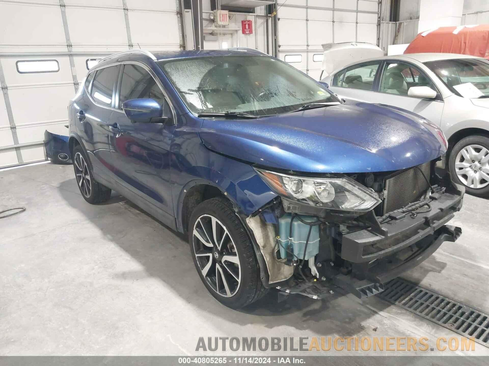 JN1BJ1CP3HW002826 NISSAN ROGUE SPORT 2017