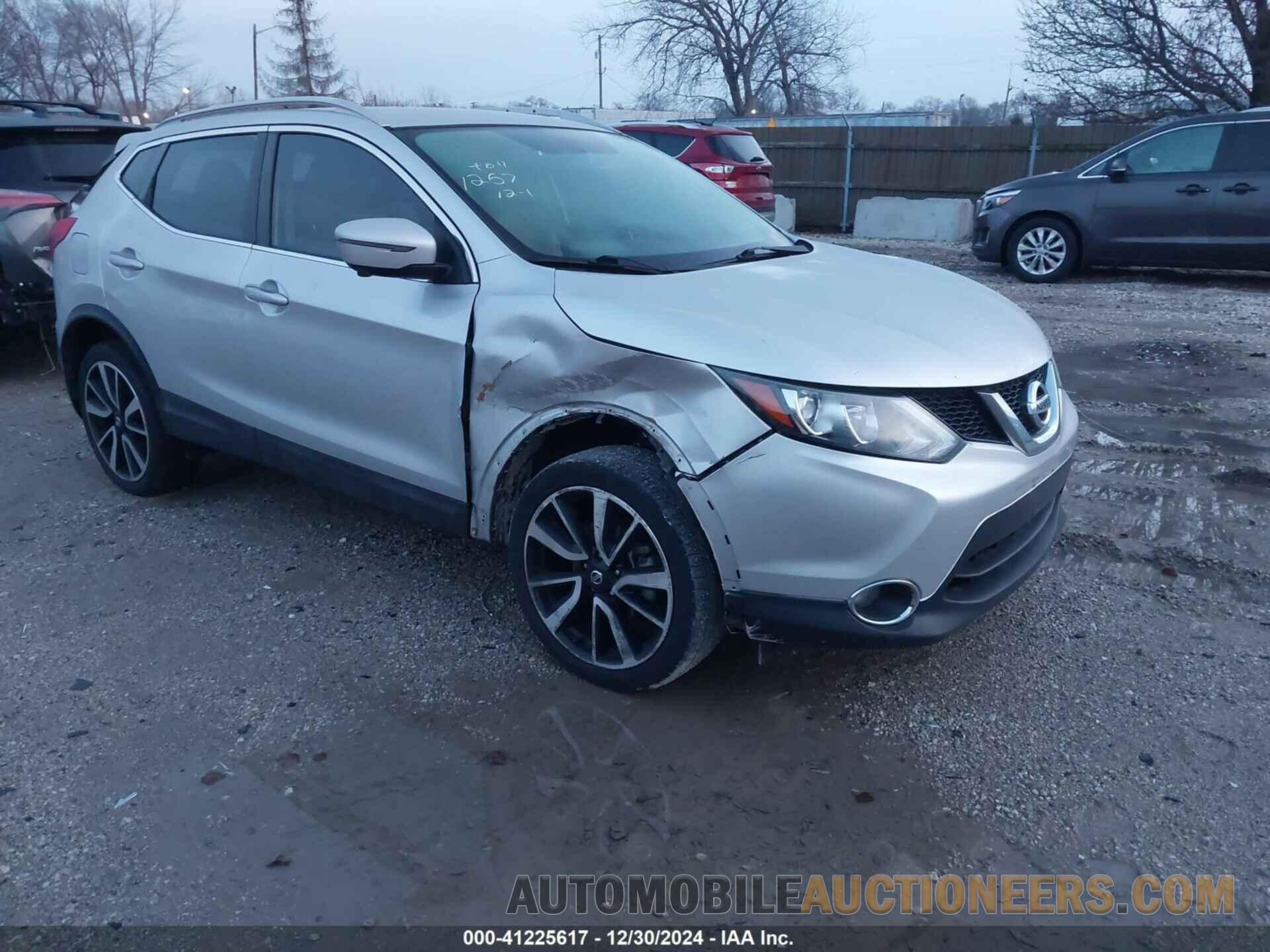 JN1BJ1CP3JW102639 NISSAN ROGUE SPORT 2018