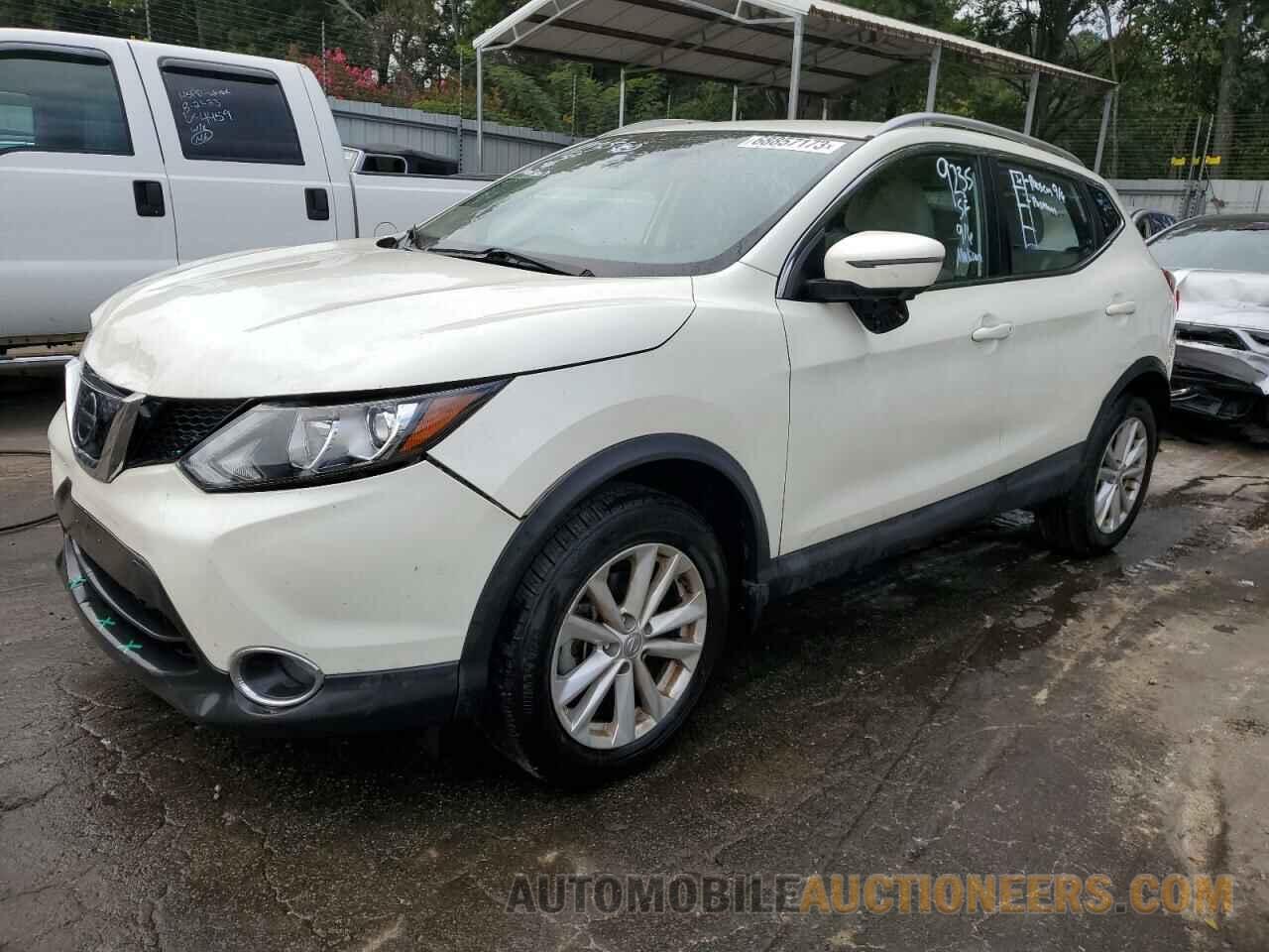 JN1BJ1CP3JW152456 NISSAN ROGUE 2018