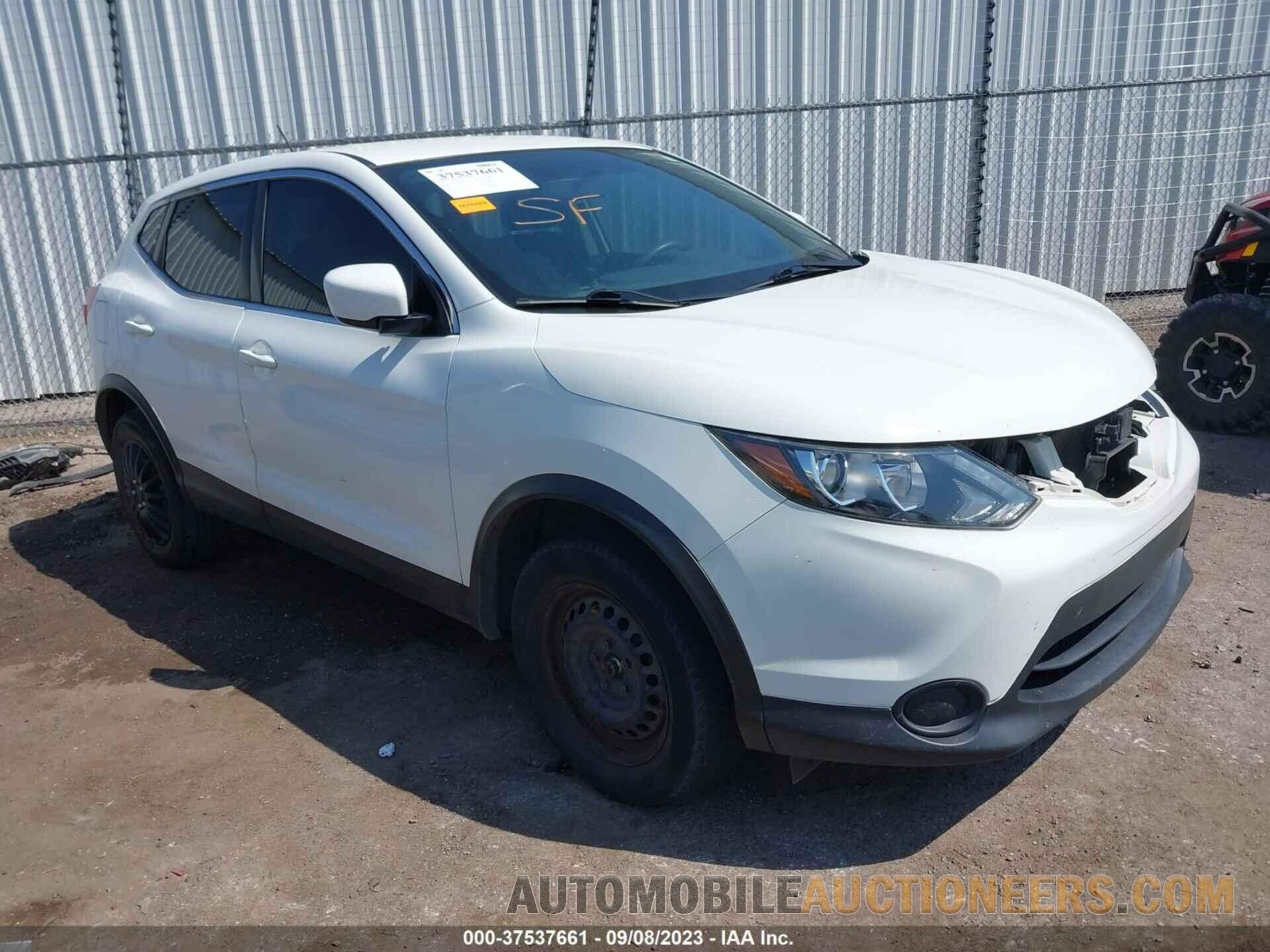 JN1BJ1CP3JW155356 NISSAN ROGUE SPORT 2018