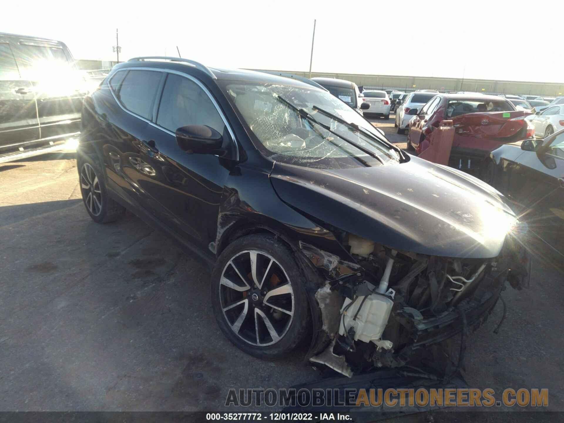 JN1BJ1CP3JW165238 NISSAN ROGUE SPORT 2018