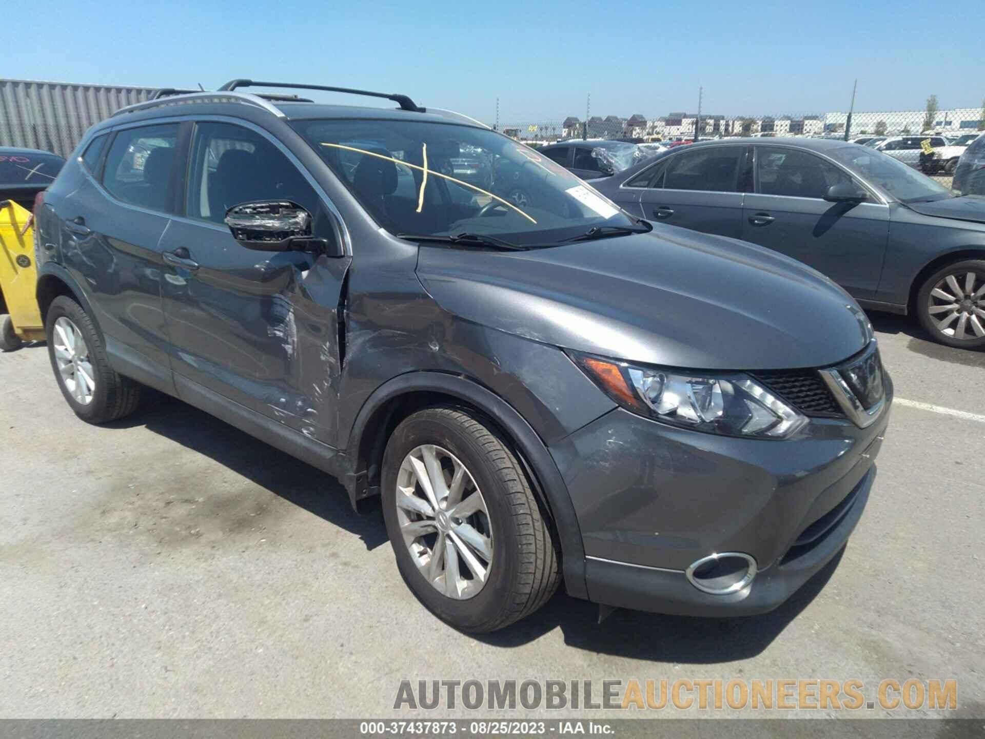 JN1BJ1CP3JW165384 NISSAN ROGUE SPORT 2018