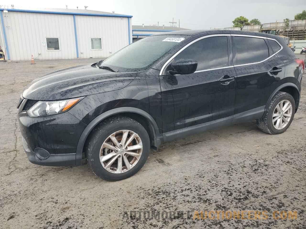 JN1BJ1CP3JW180483 NISSAN ROGUE 2018