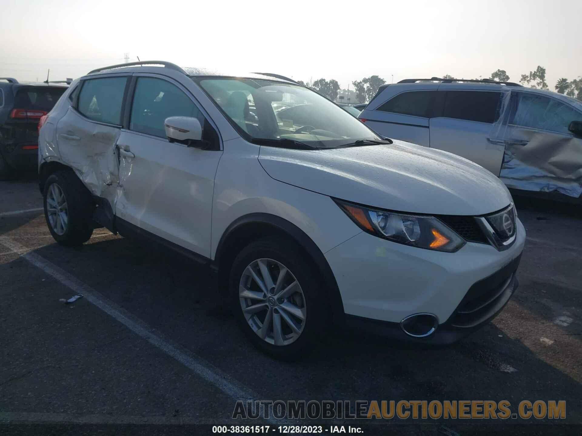 JN1BJ1CP3JW501227 NISSAN ROGUE SPORT 2018