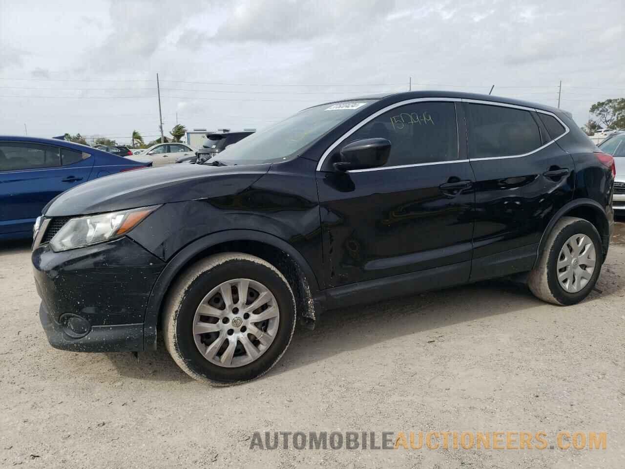 JN1BJ1CP4JW104013 NISSAN ROGUE 2018