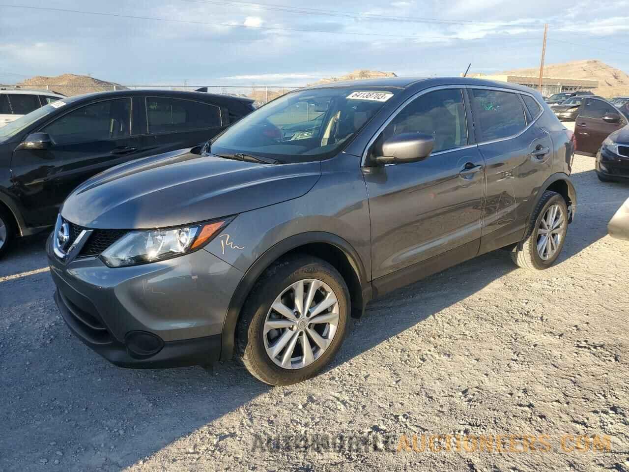 JN1BJ1CP4JW108854 NISSAN ROGUE 2018