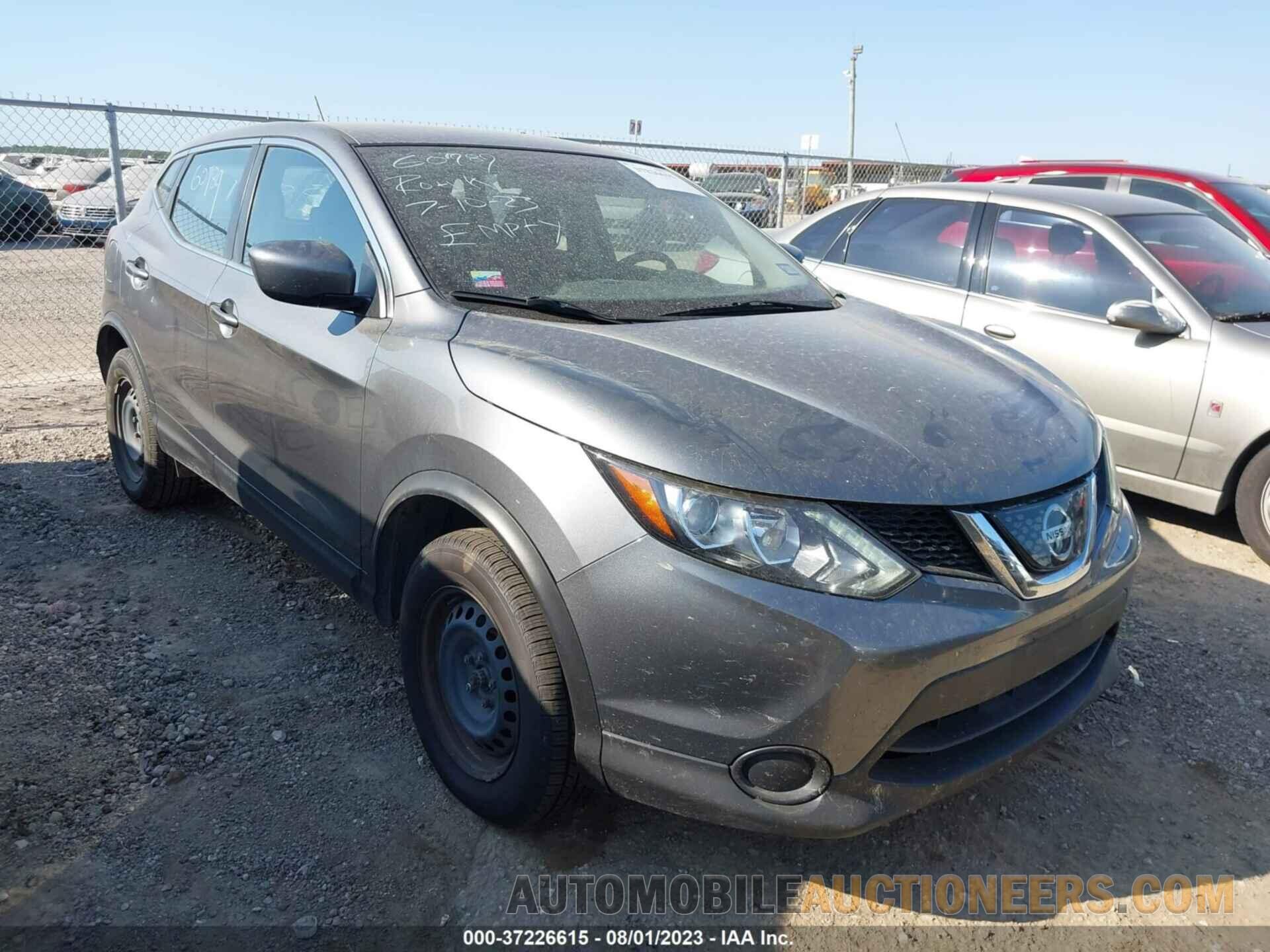 JN1BJ1CP4JW160789 NISSAN ROGUE SPORT 2018