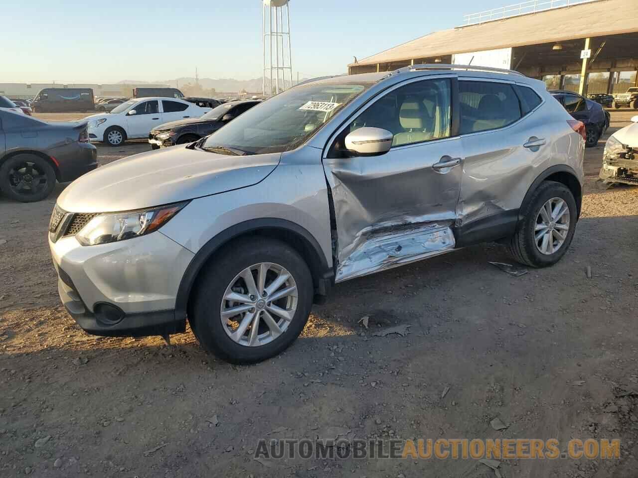 JN1BJ1CP4JW188480 NISSAN ROGUE 2018