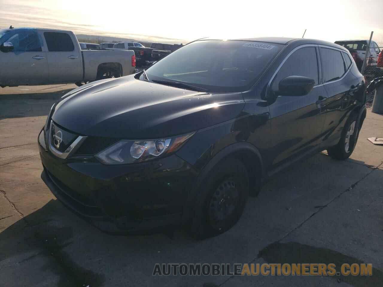 JN1BJ1CP4JW194229 NISSAN ROGUE 2018