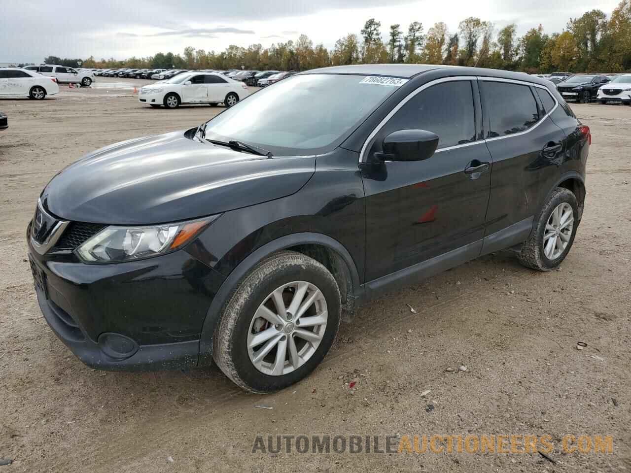 JN1BJ1CP4JW196918 NISSAN ROGUE 2018