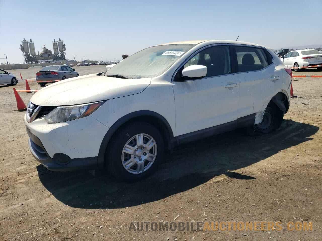 JN1BJ1CP5HW002424 NISSAN ROGUE 2017