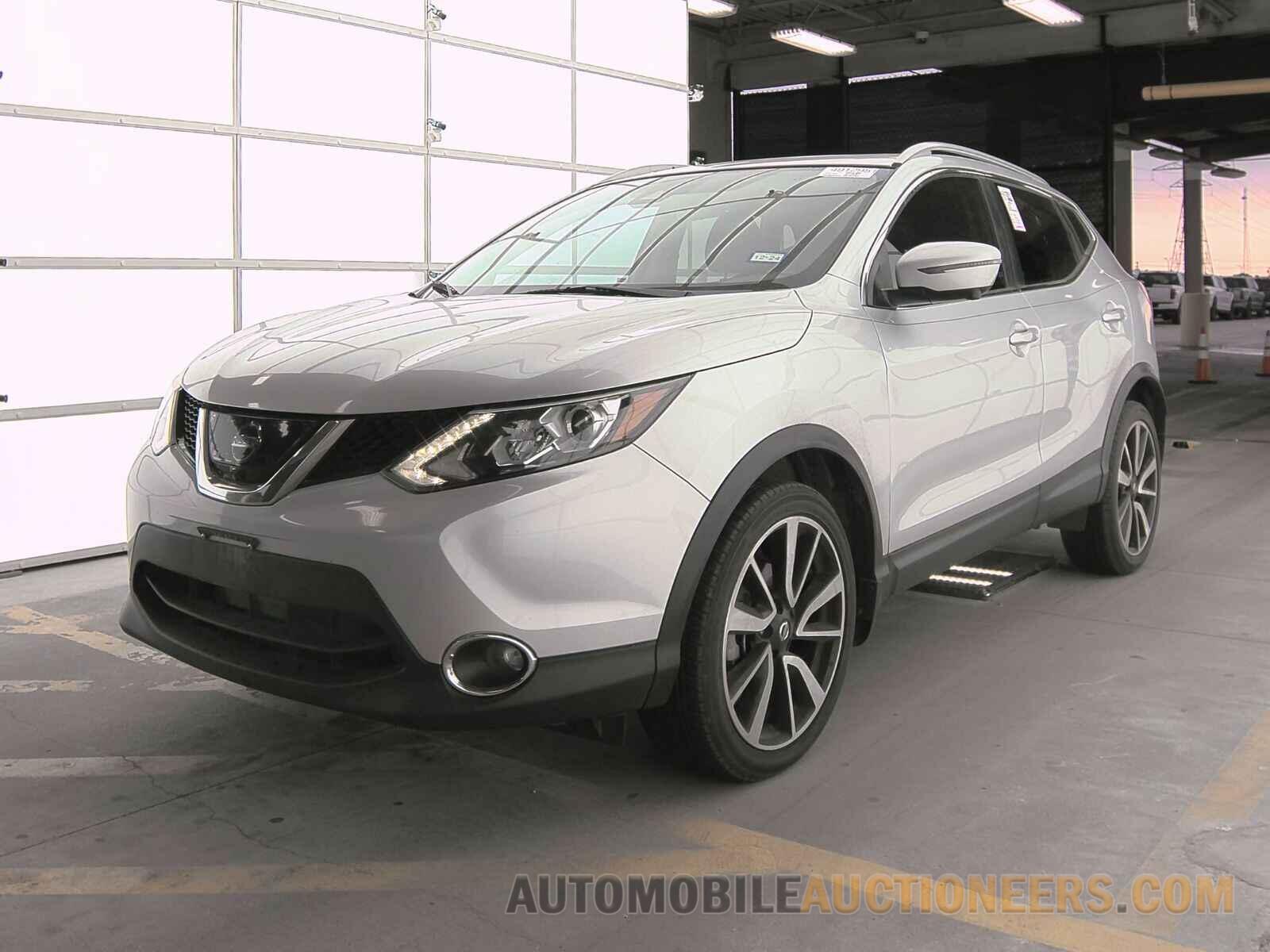 JN1BJ1CP5HW014220 Nissan Rogue Sport 2017