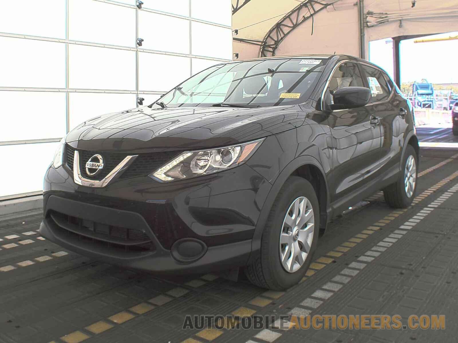 JN1BJ1CP5JW106675 Nissan Rogue Sport 2018