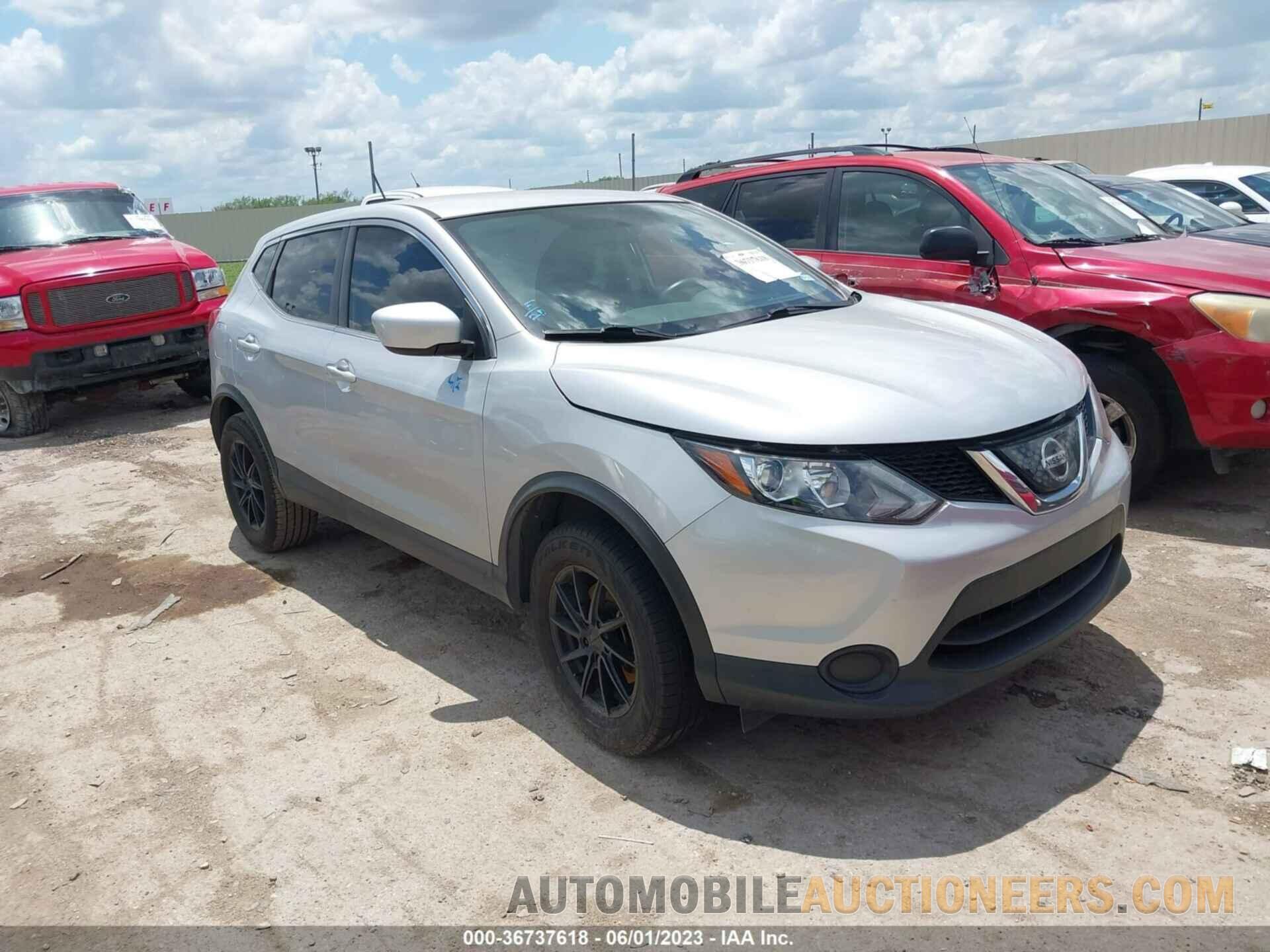 JN1BJ1CP5JW150840 NISSAN ROGUE SPORT 2018