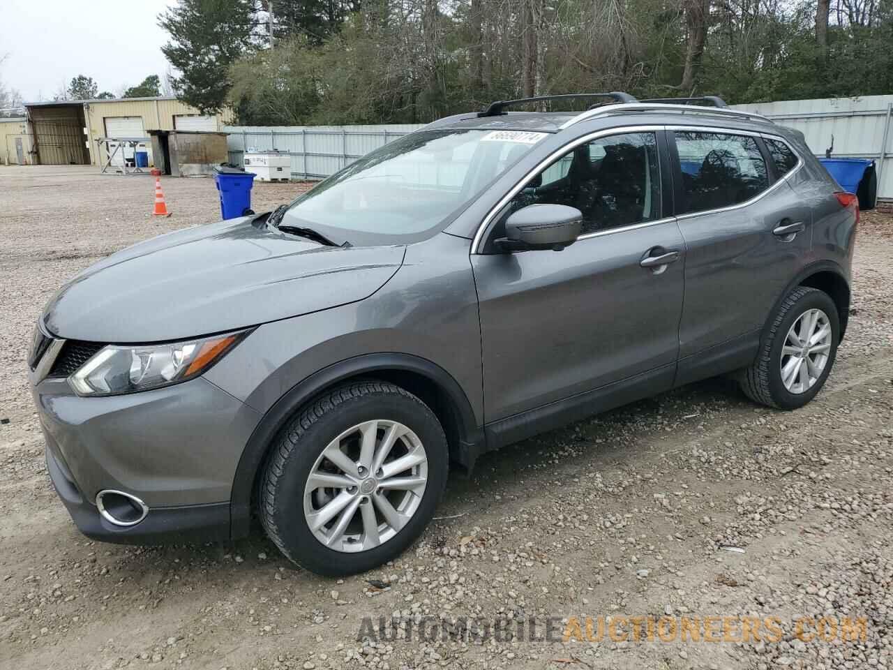 JN1BJ1CP5JW152426 NISSAN ROGUE 2018