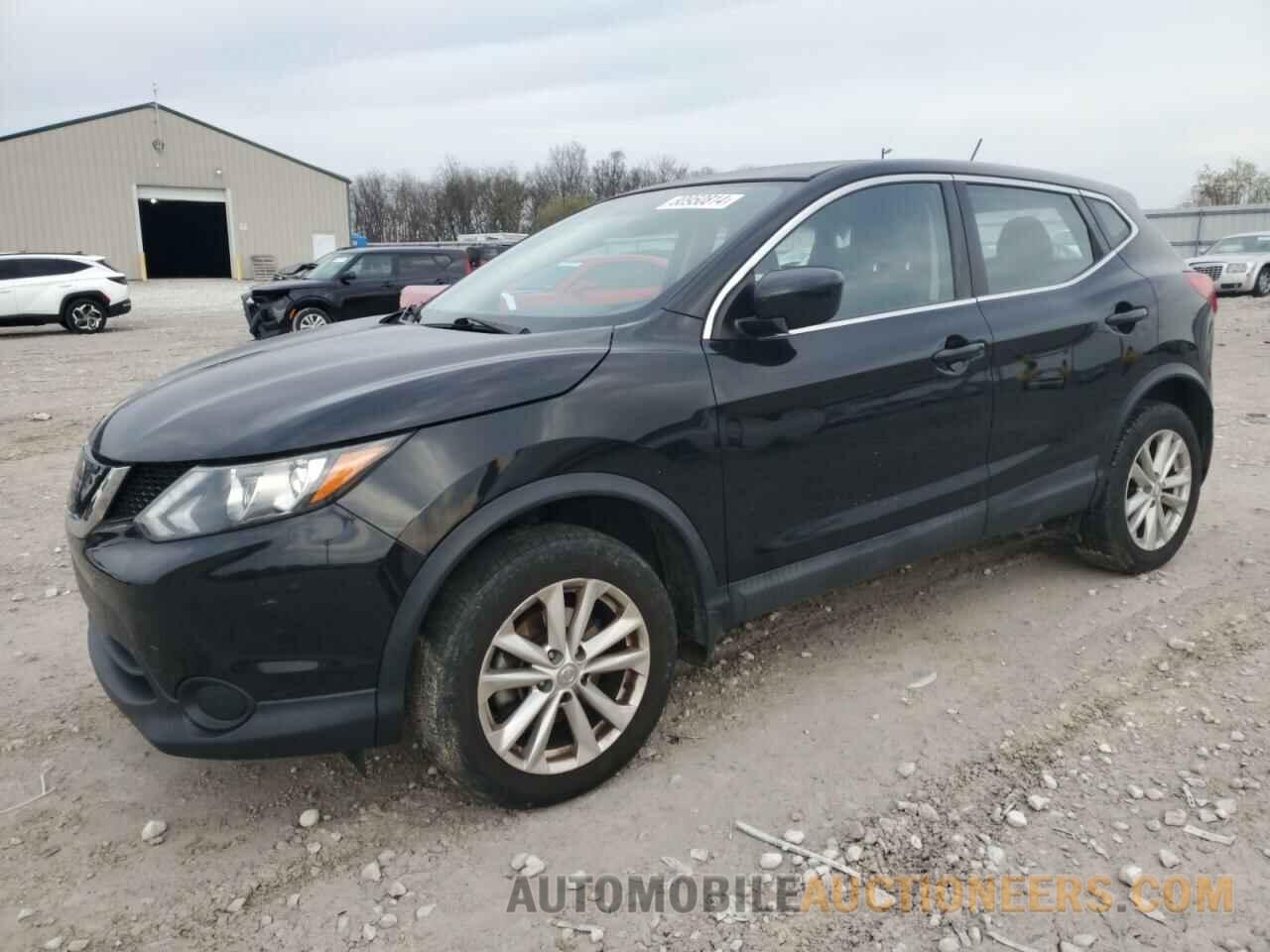 JN1BJ1CP5JW153222 NISSAN ROGUE 2018