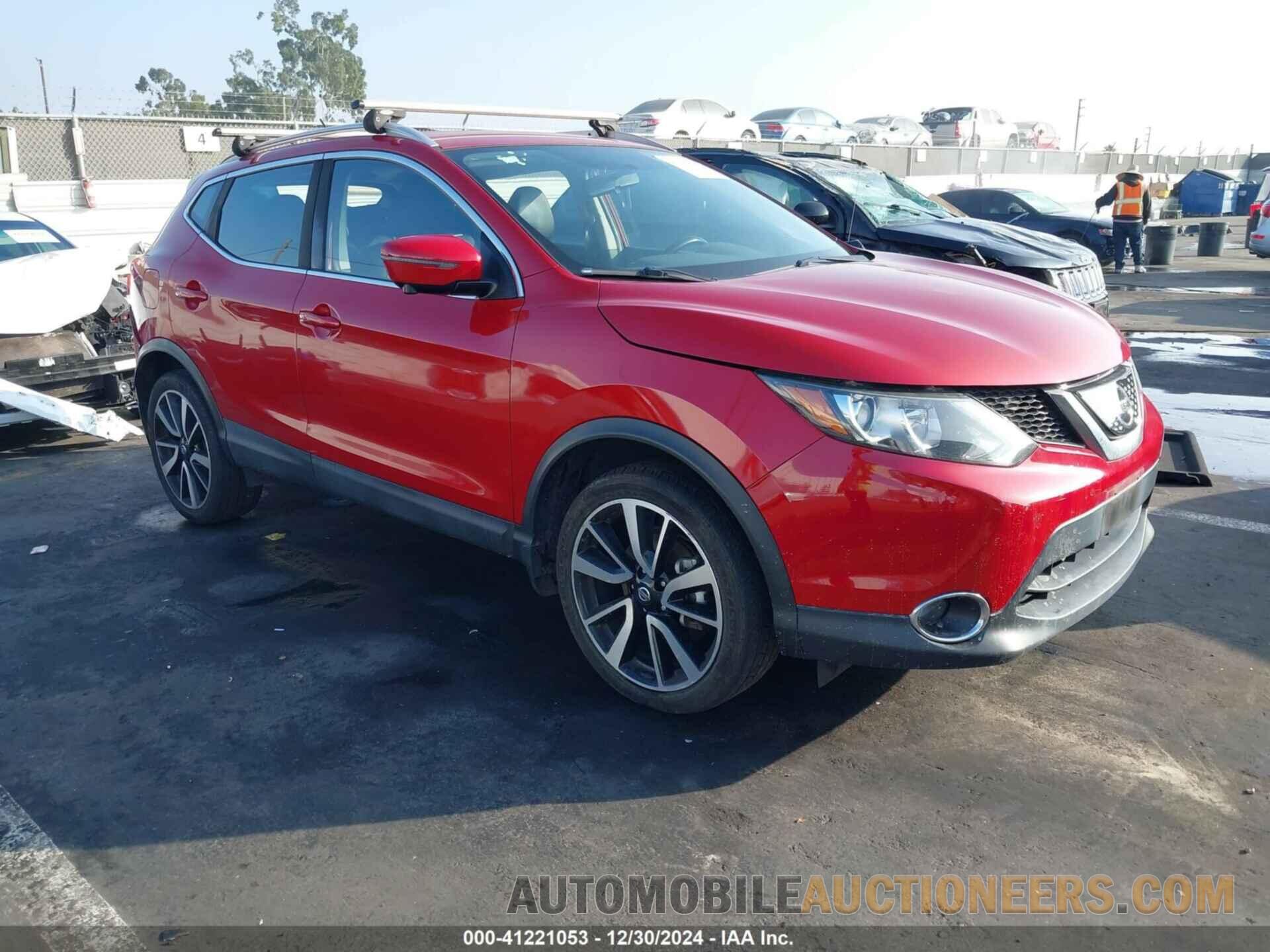 JN1BJ1CP5JW153477 NISSAN ROGUE SPORT 2018