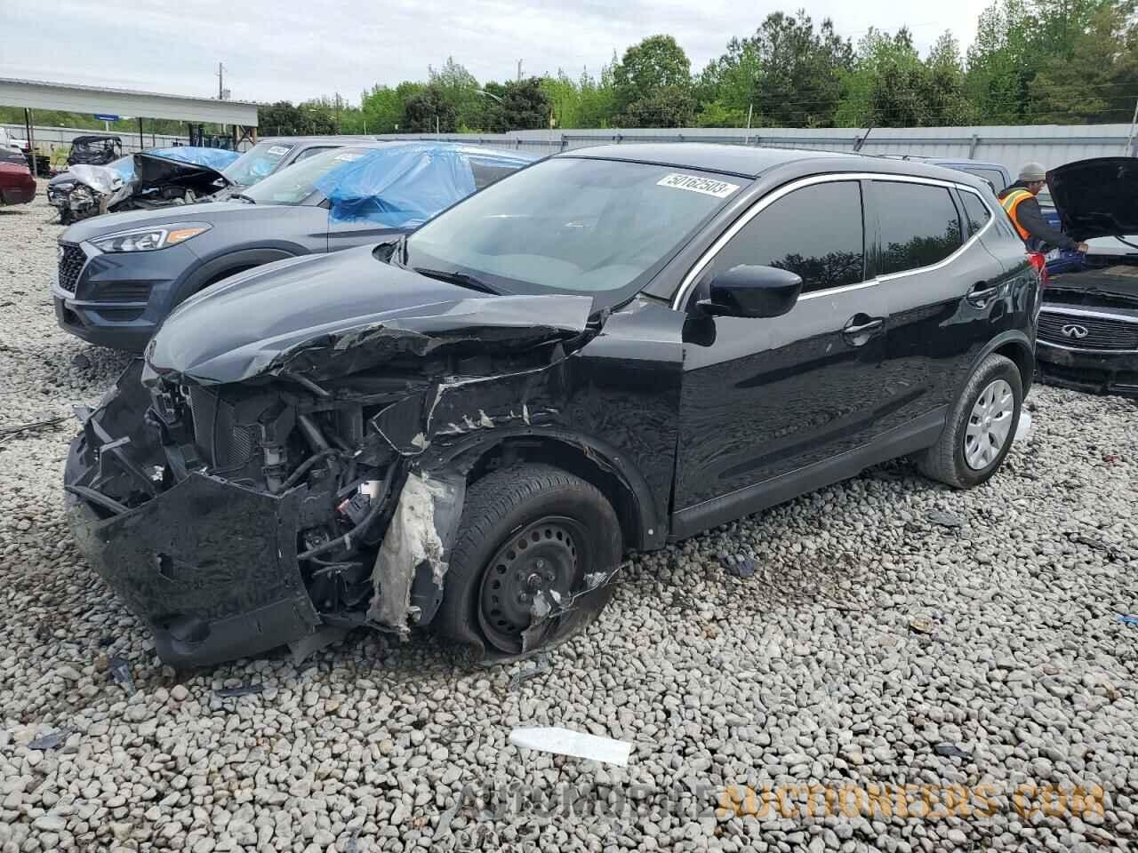 JN1BJ1CP5JW159344 NISSAN ROGUE 2018