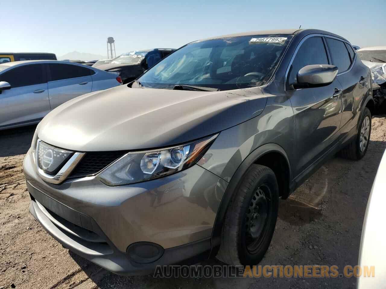 JN1BJ1CP5JW160798 NISSAN ROGUE 2018