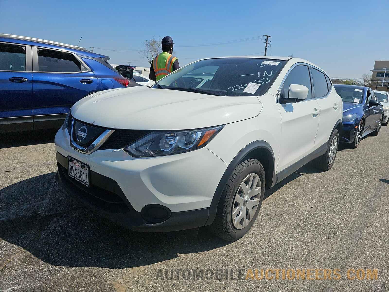 JN1BJ1CP5KW229233 Nissan Rogue Sport 2019