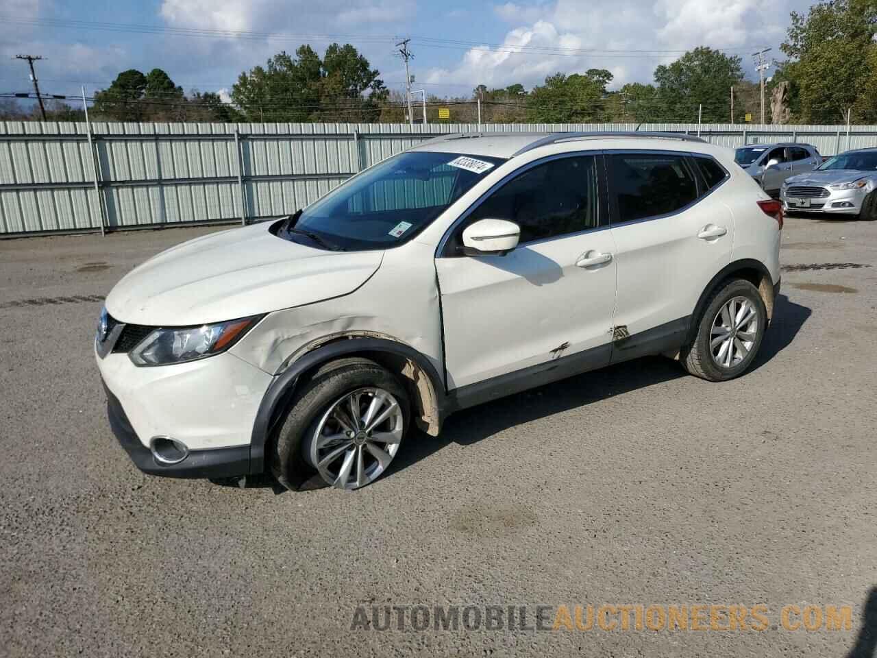 JN1BJ1CP6HW000259 NISSAN ROGUE 2017