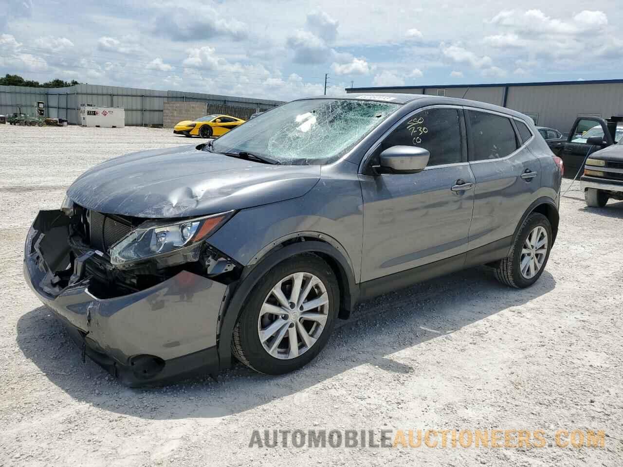 JN1BJ1CP6JW101372 NISSAN ROGUE 2018