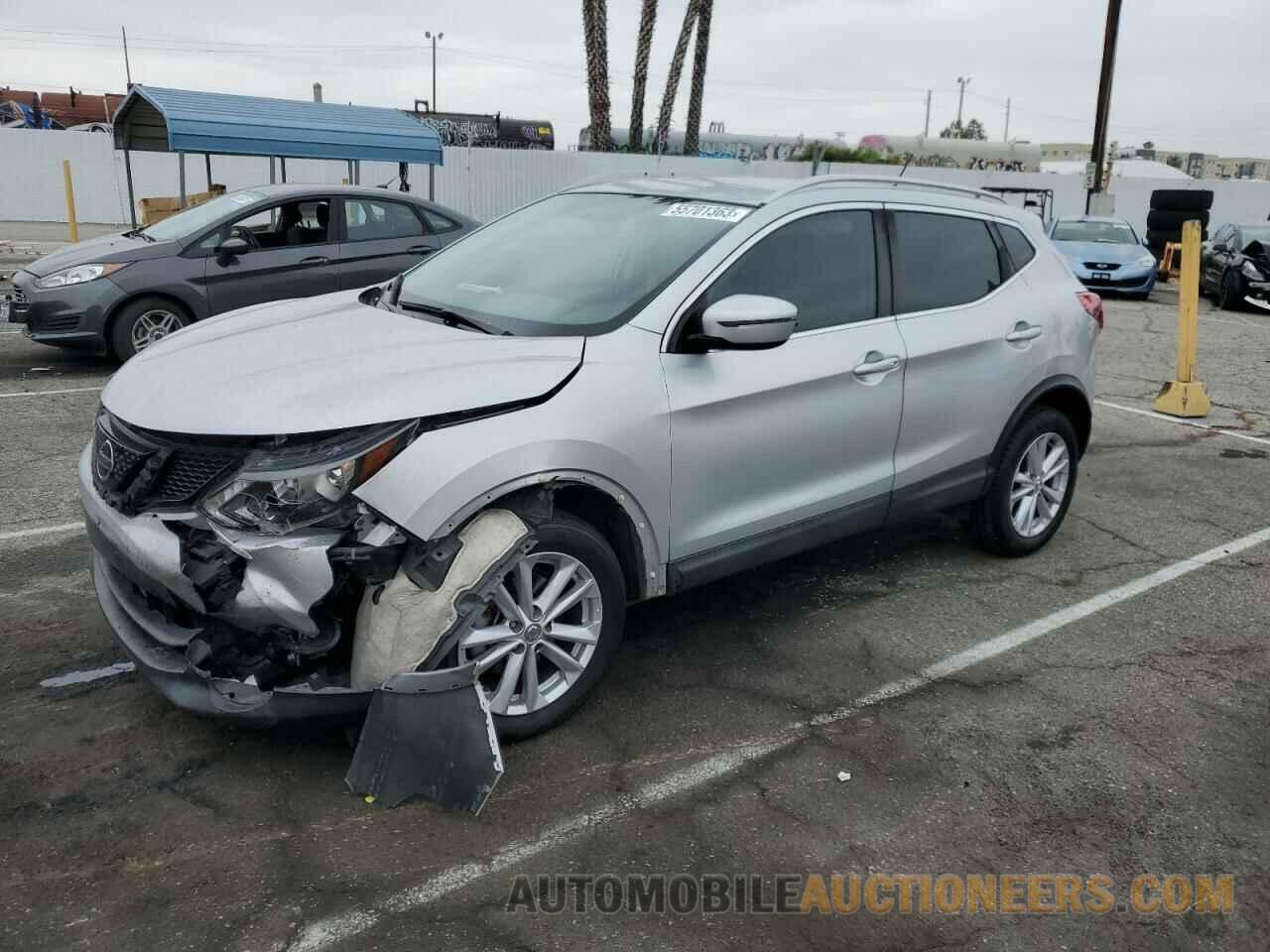 JN1BJ1CP6JW150703 NISSAN ROGUE 2018