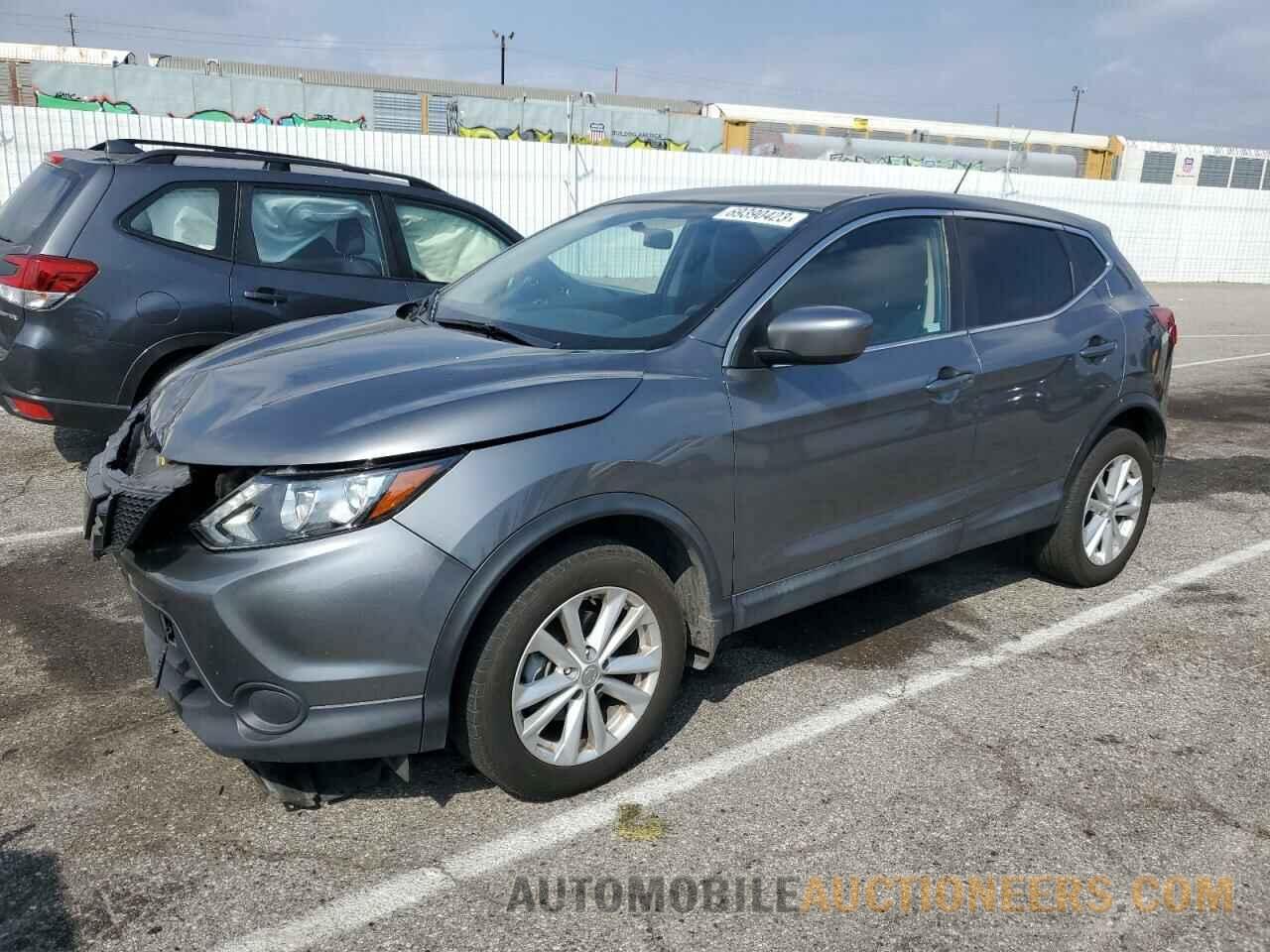 JN1BJ1CP6JW164486 NISSAN ROGUE 2018