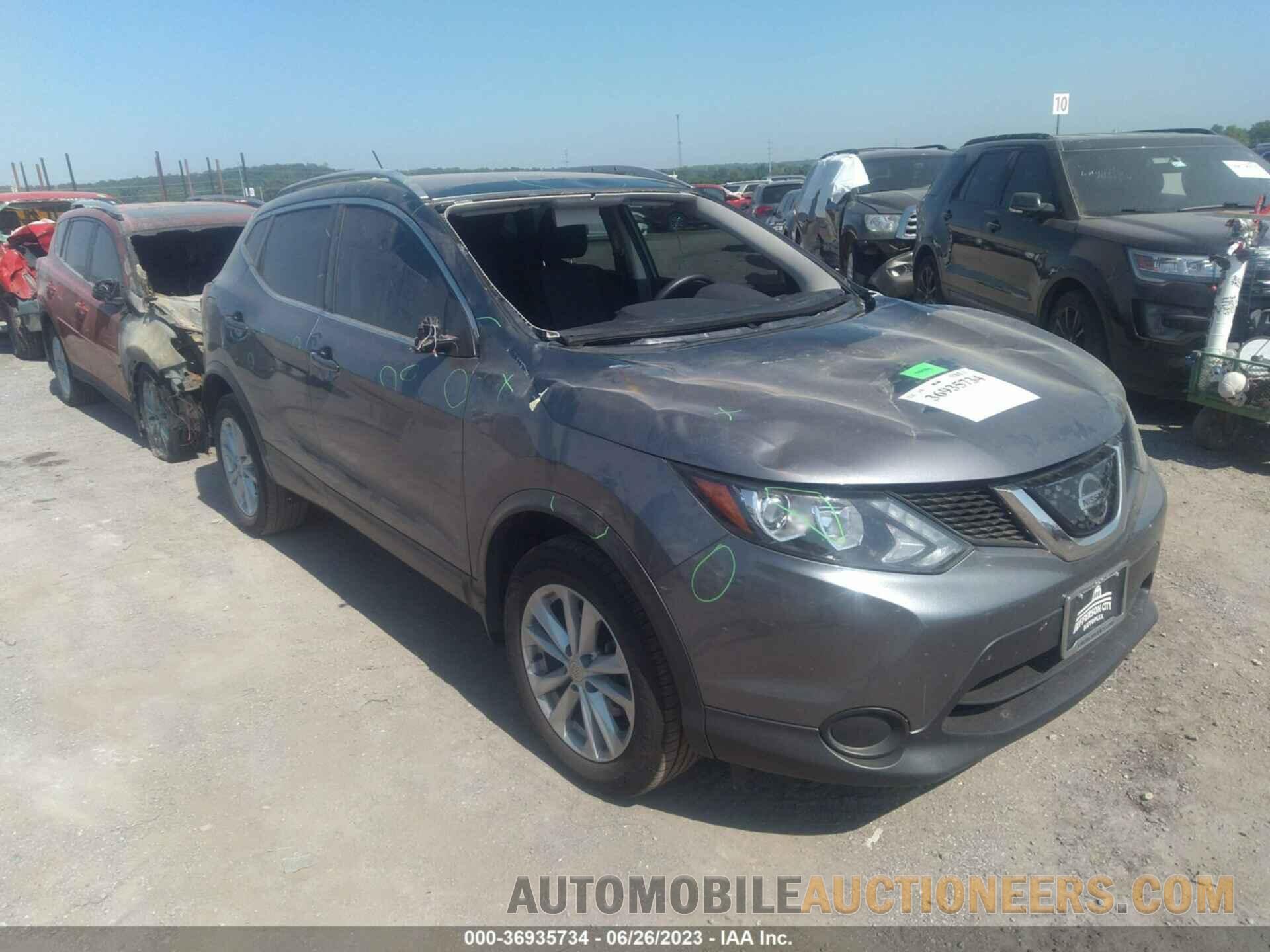 JN1BJ1CP6JW181305 NISSAN ROGUE SPORT 2018