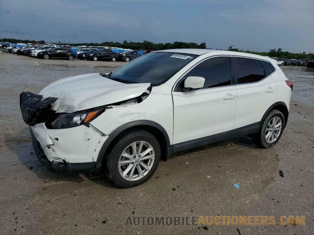 JN1BJ1CP6JW186147 NISSAN ROGUE 2018