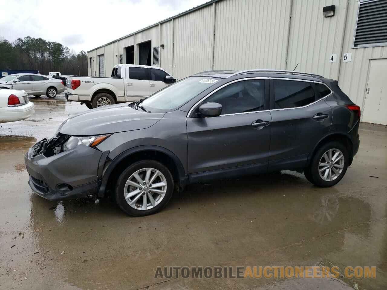 JN1BJ1CP7JW162147 NISSAN ROGUE 2018