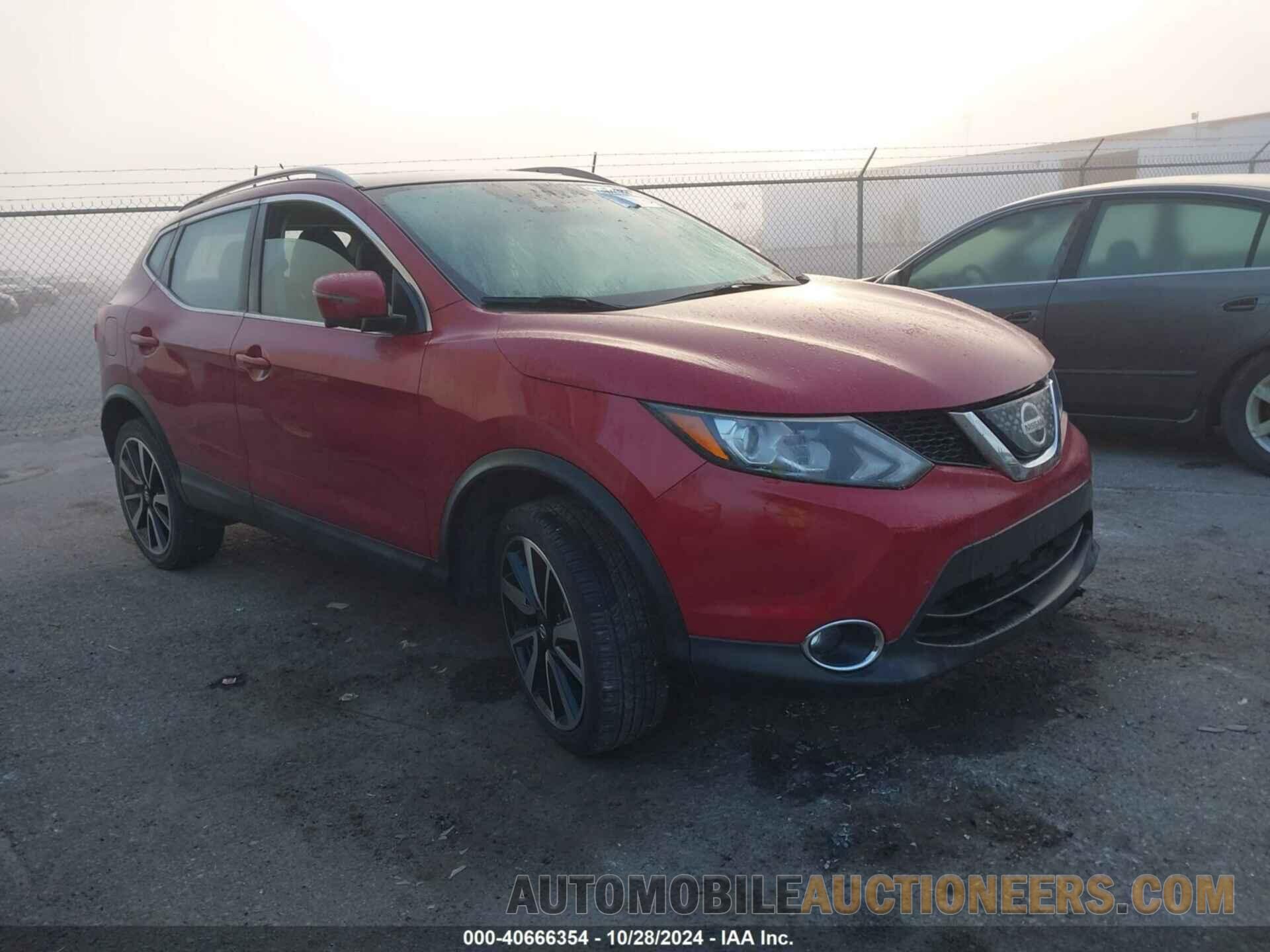 JN1BJ1CP7JW164822 NISSAN ROGUE SPORT 2018